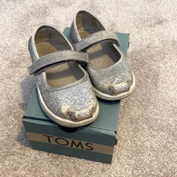 Toms Toddler 8 Silver Iridescent Mary Jane - Picture 1 of 5
